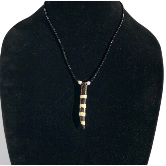 Black Seed Beaded Necklace With Carved Striped Carved Wood Pendant Brown White - Picture 1 of 5